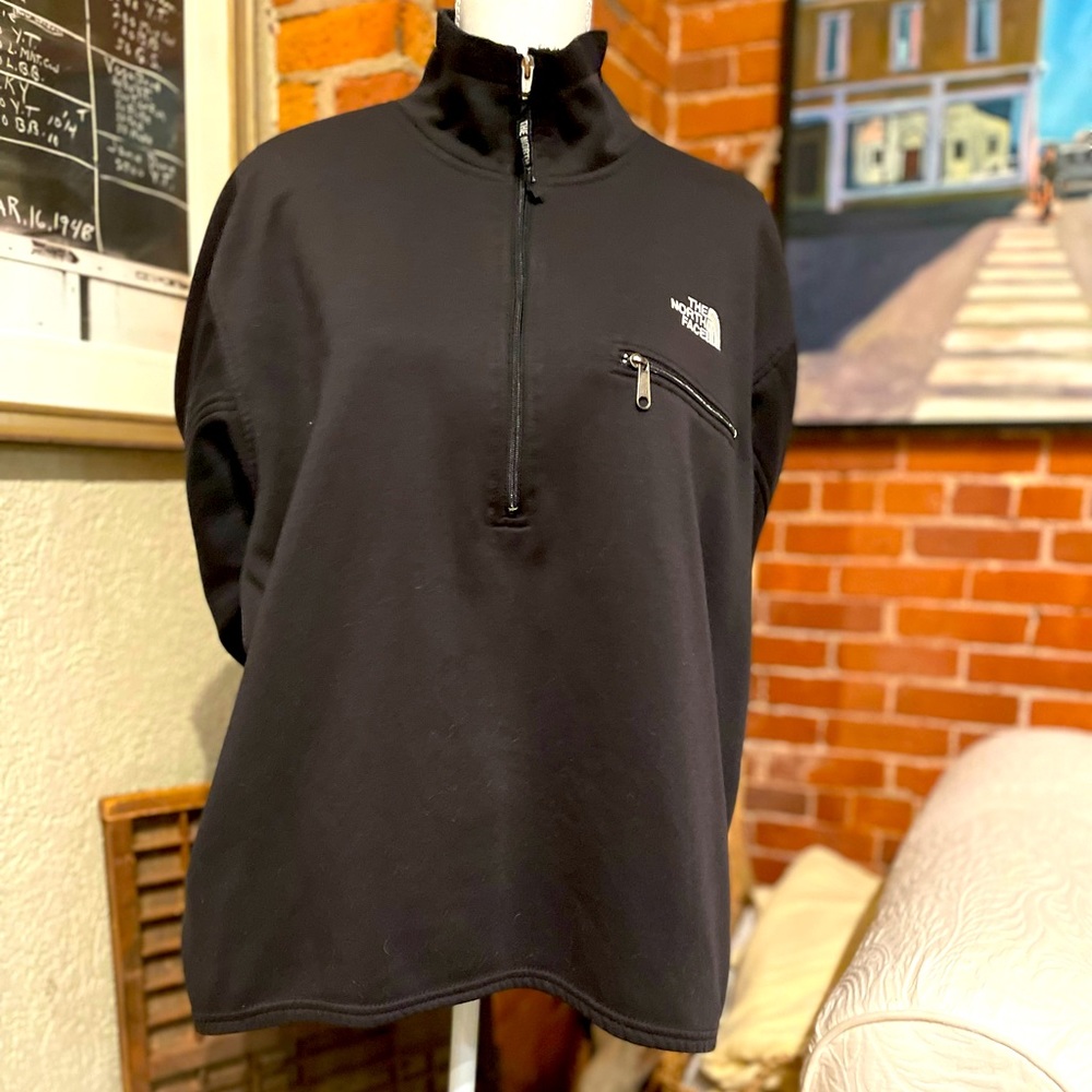 The North Face Womens UltraWick Quarter Zip Pullover